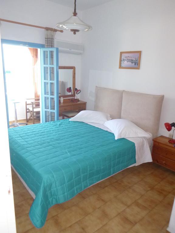 Stavros Apartments Ísztro Kültér fotó