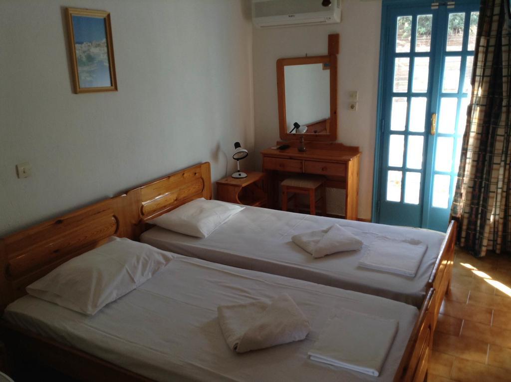 Stavros Apartments Ísztro Szoba fotó