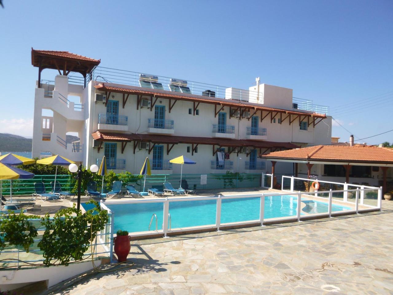 Stavros Apartments Ísztro Kültér fotó