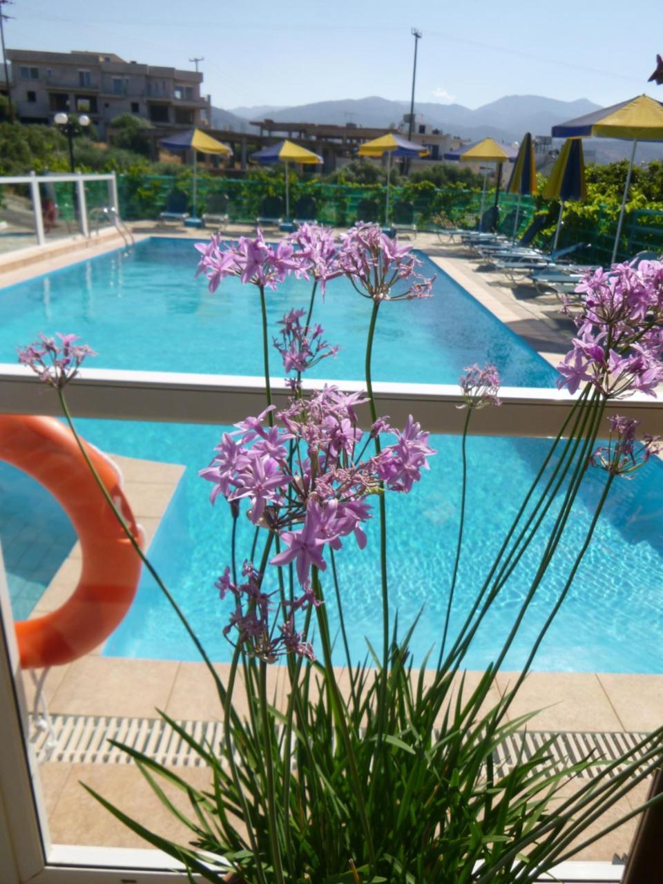 Stavros Apartments Ísztro Kültér fotó