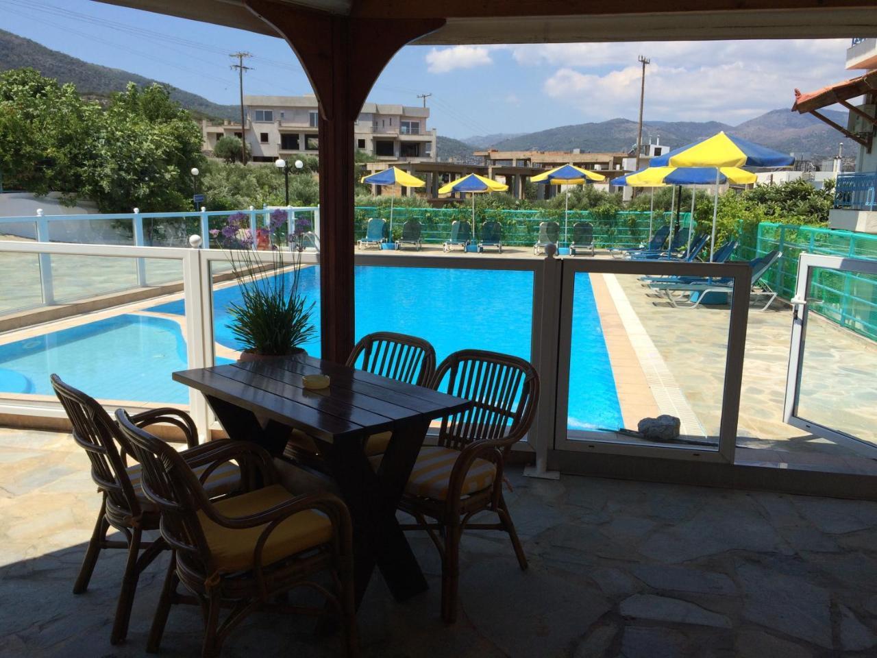Stavros Apartments Ísztro Kültér fotó